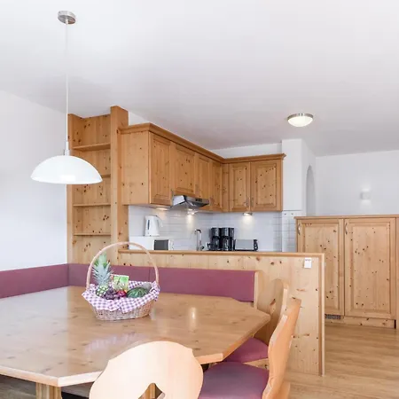 Next To The Lift A 4 アパート *