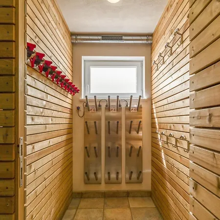 Next To The Lift A 4 アパート ブリクセン イン ターレ