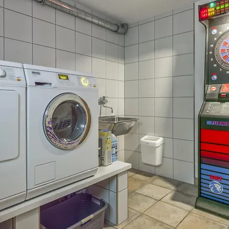 Next To The Lift A 4 *