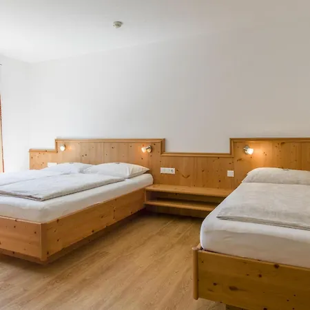 Next To The Lift A 4 *