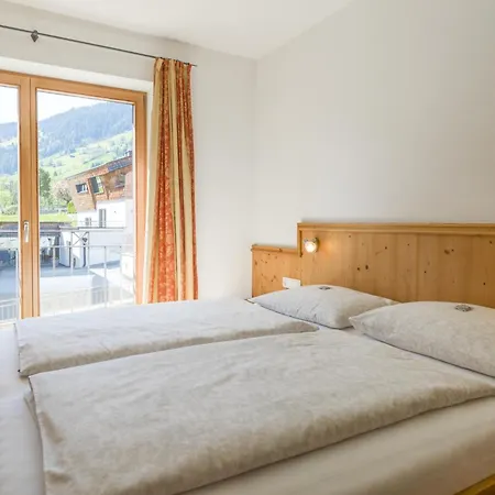 Next To The Lift A 4 布利克森塔勒