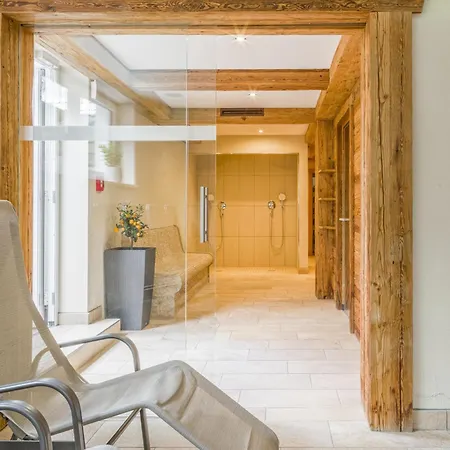 Next To The Lift A 4 *